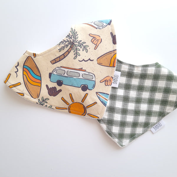 Wyatt dribble bib