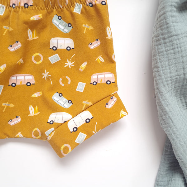 0-3M. Cruze shorts