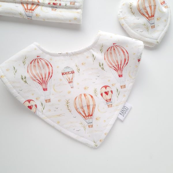 Atlas dribble bib
