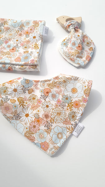 Kay dribble bib
