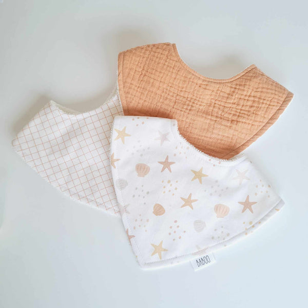 Cameron dribble bib