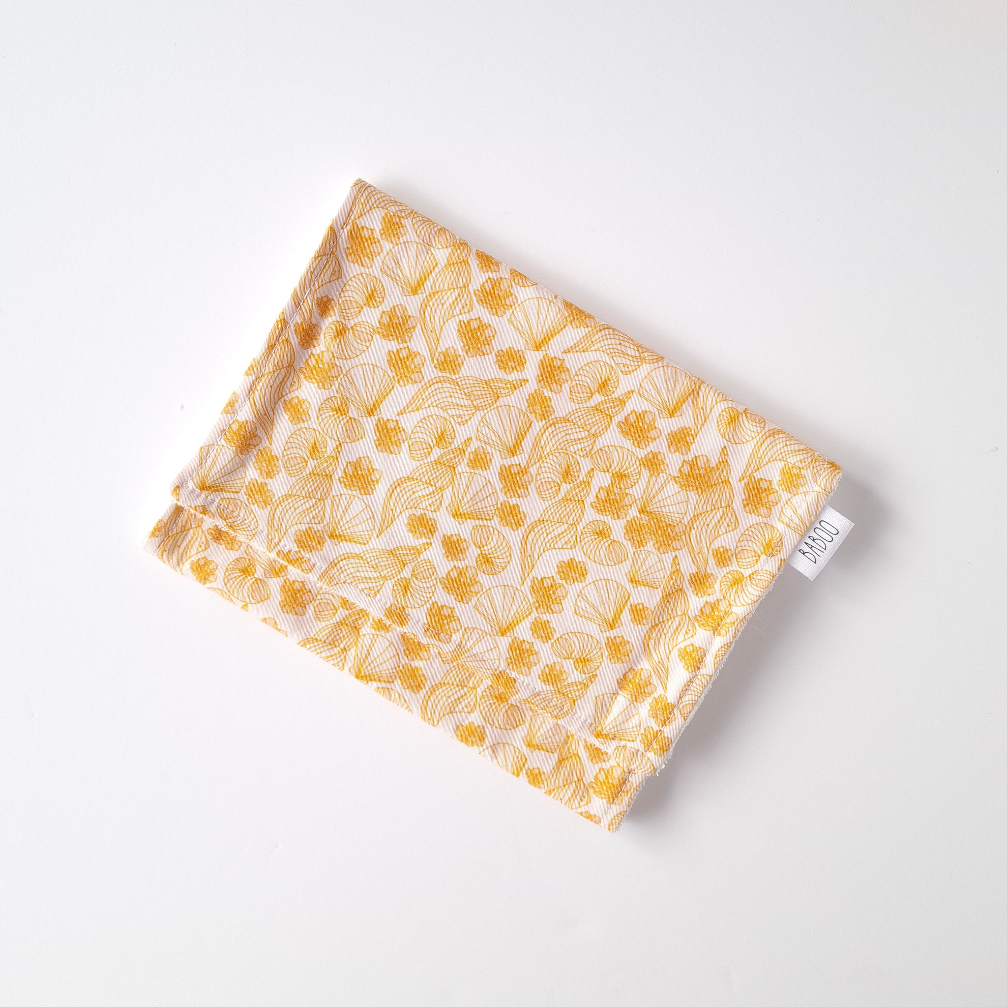 Shelly burp cloth