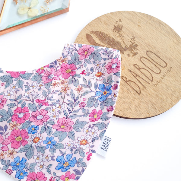 Rose dribble bib