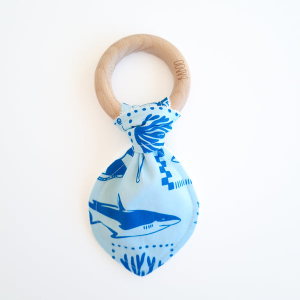 Manu teether