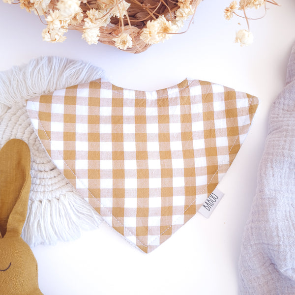 Sasha dribble bib