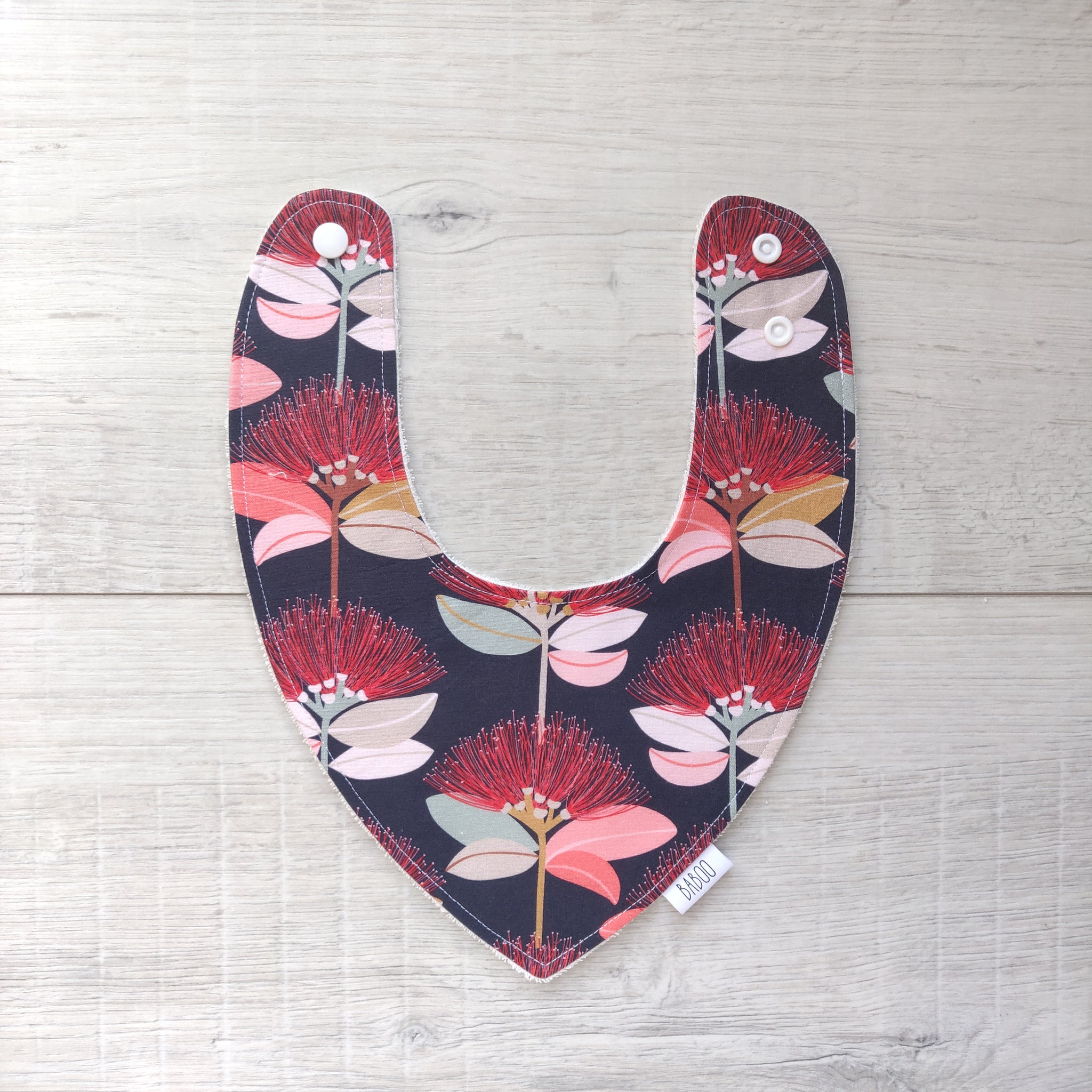 Lea dribble bib